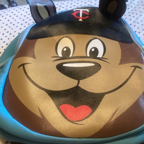 ⚾️ Minnesota Twins MLB T.C. Bear New Backpack Target Field 🐻 MN Twins ⚾️❤️ 🇺🇸 - Picture 5 of 16